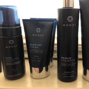 Monat blow out cream moxie magnifying mousse
